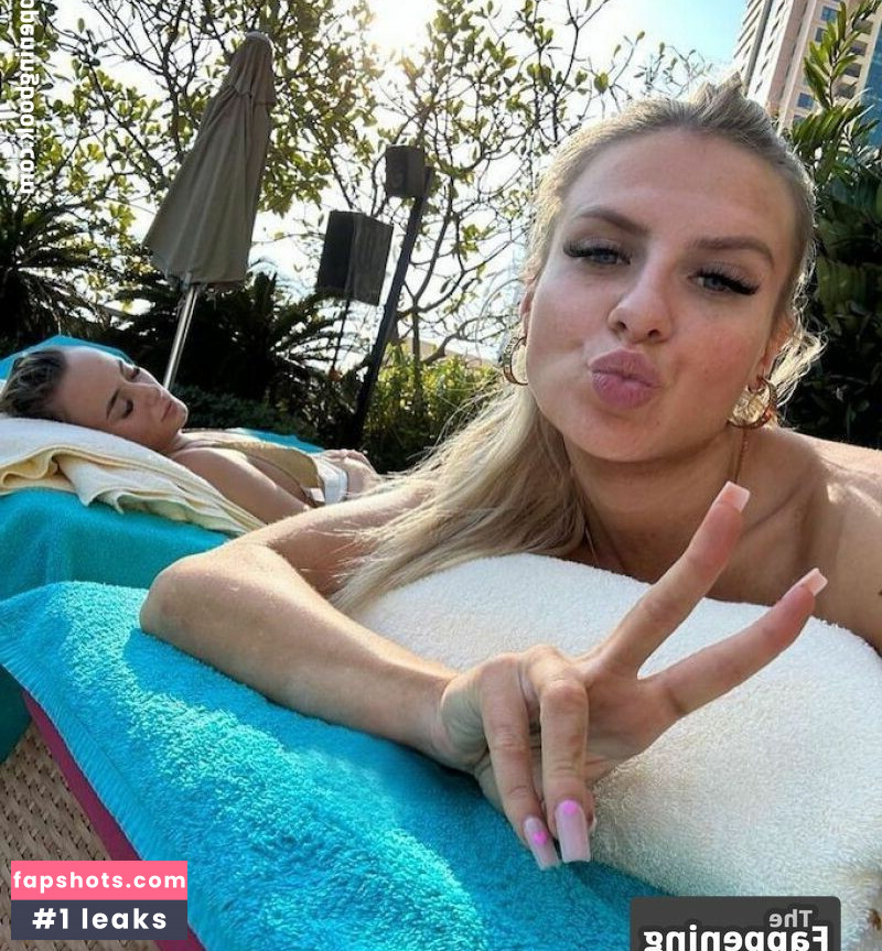 Chloe Burrows Nude Leaks OnlyFans Photos #53 - LeakJerk