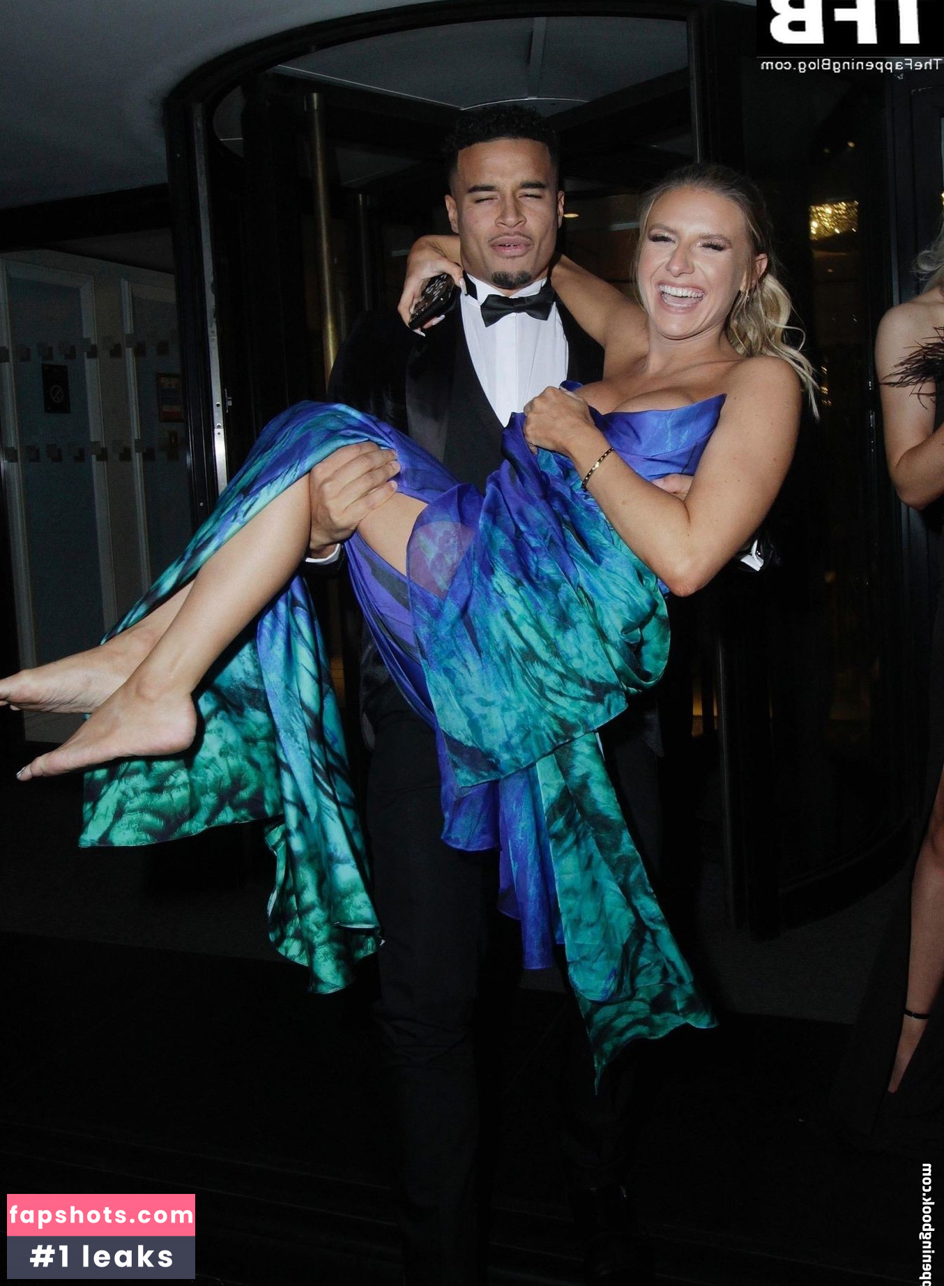 Chloe Burrows Nude Leaks OnlyFans Photos #74 - LeakJerk