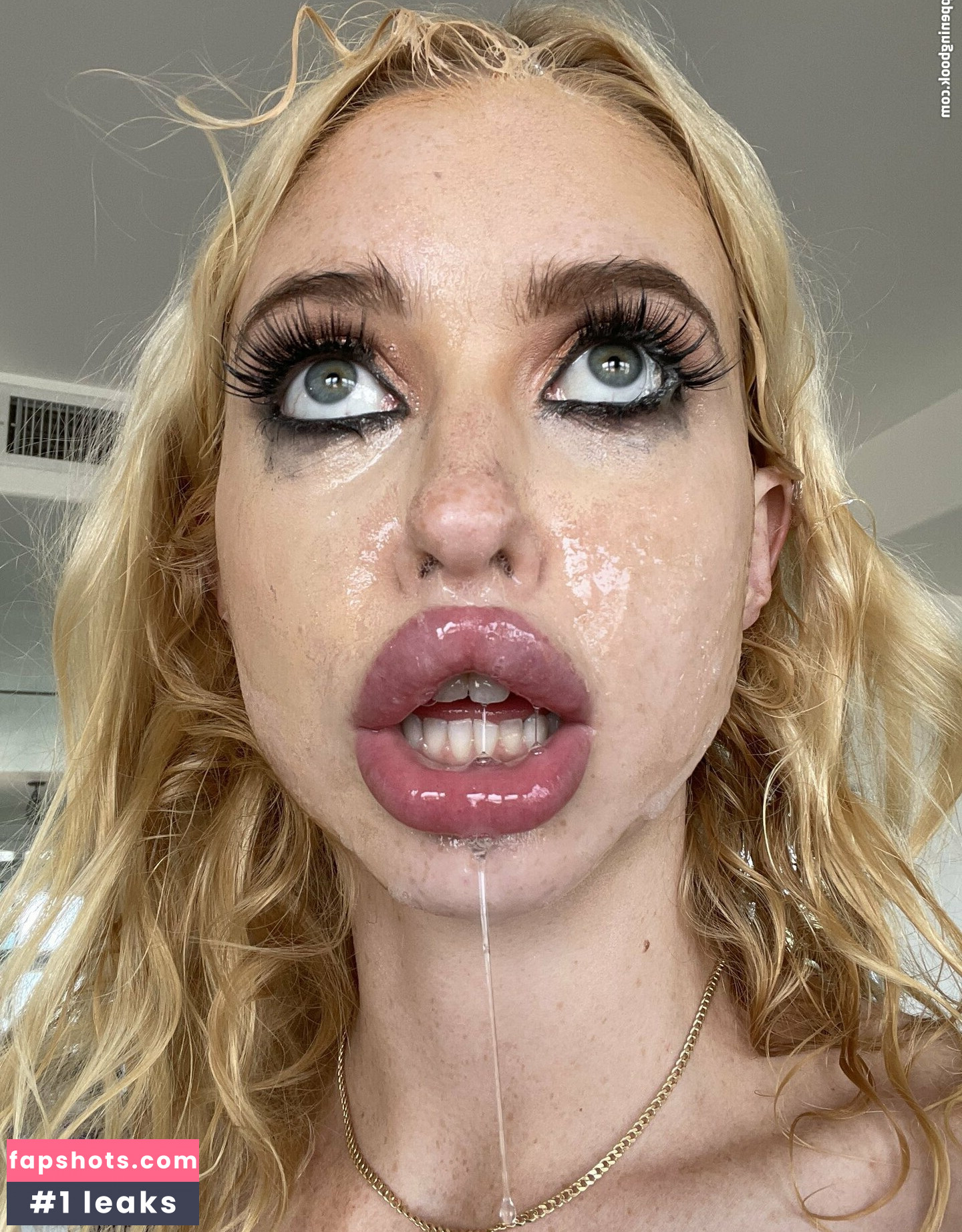 Chloe Cherry gallery photo #15