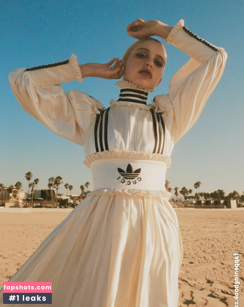 Chloe Cherry gallery photo #23