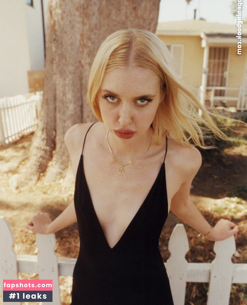 Chloe Cherry gallery photo #24