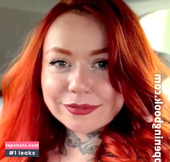 Chloe Clanie gallery photo #2