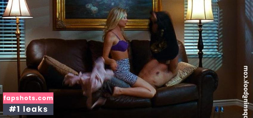 Chloë Crampton Filtración Desnuda OnlyFans Foto #5 - Fapshots