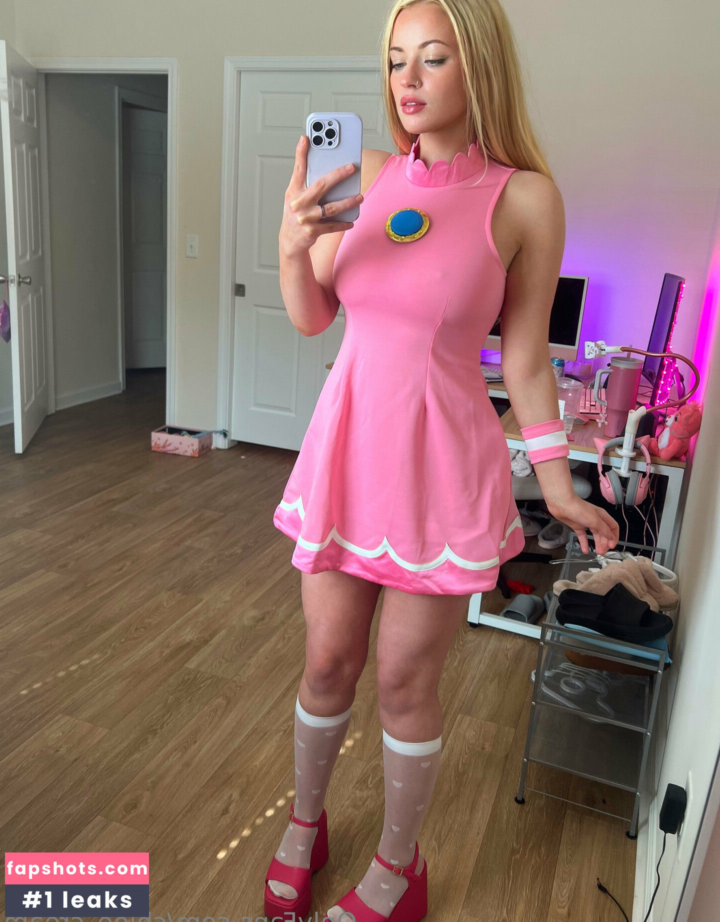 Chloe Cream Filtración Desnuda OnlyFans Foto #25 - Fapshots