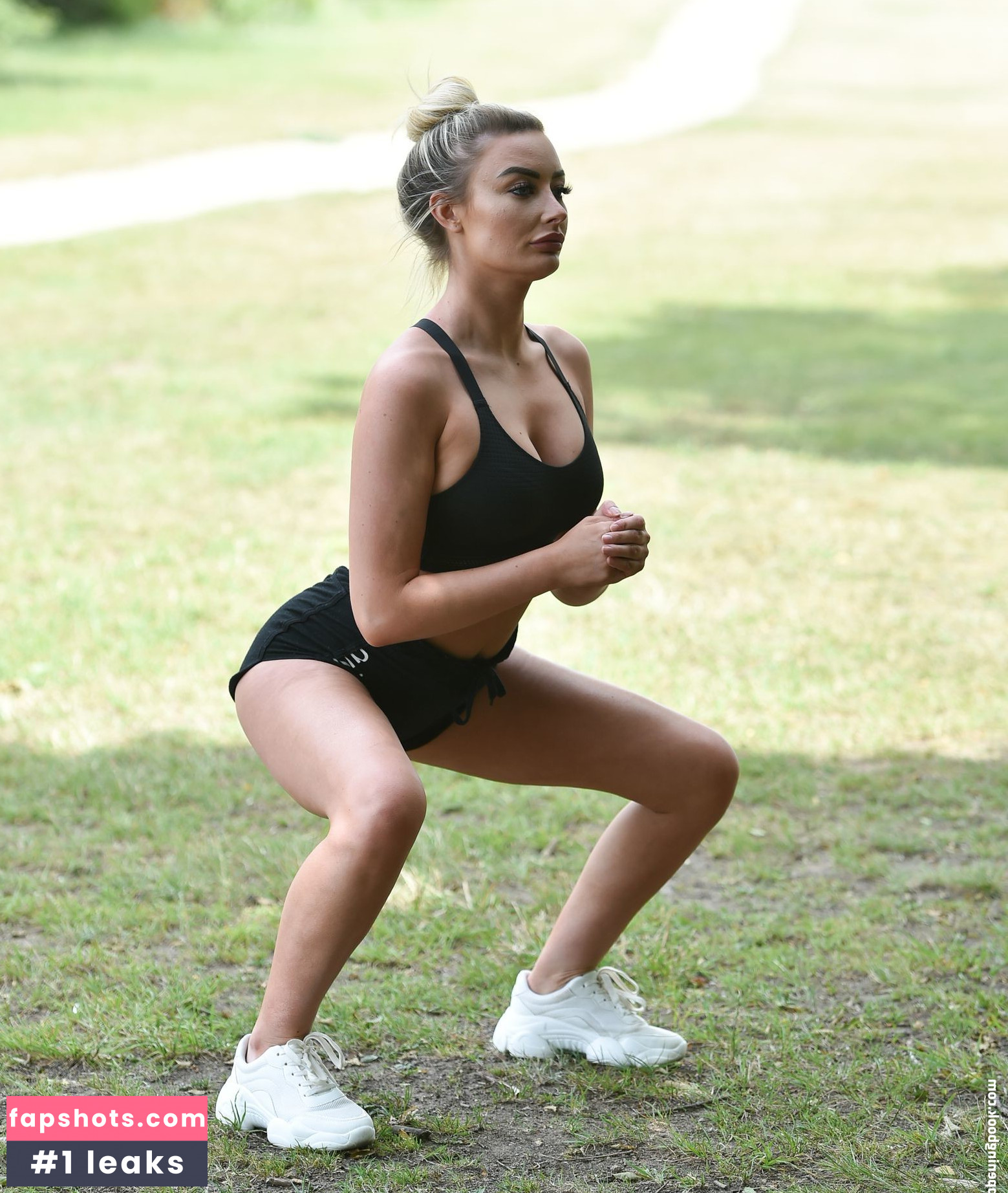 Chloe Crowhurst gallery photo #128