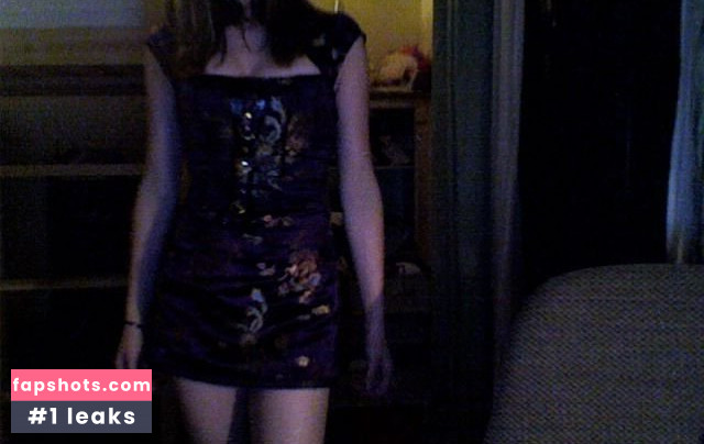 Chloe Dykstra gallery photo #50