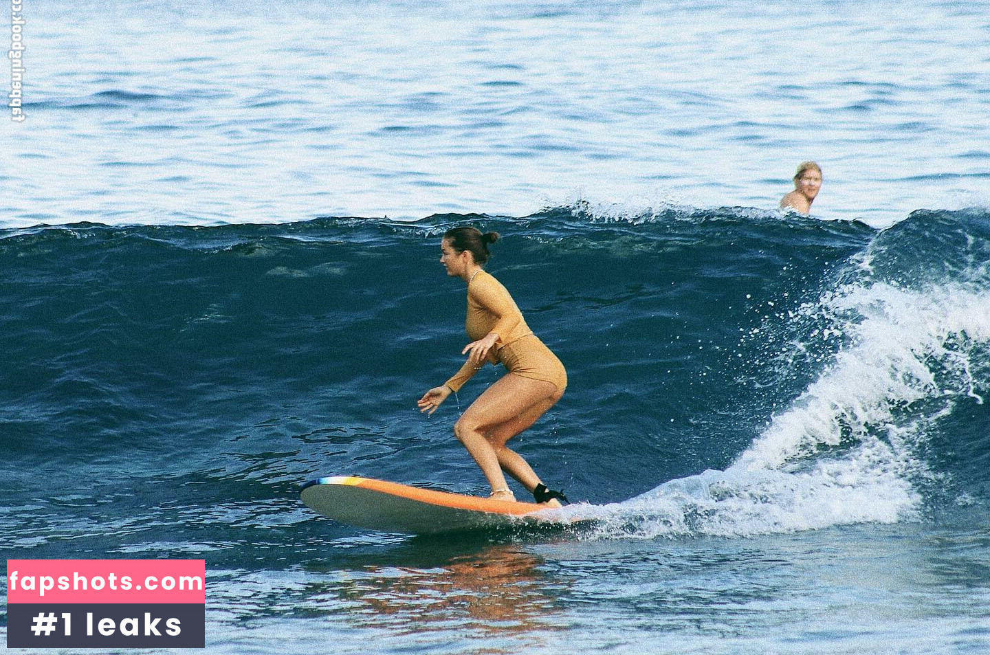 Chloe East gallery photo #31