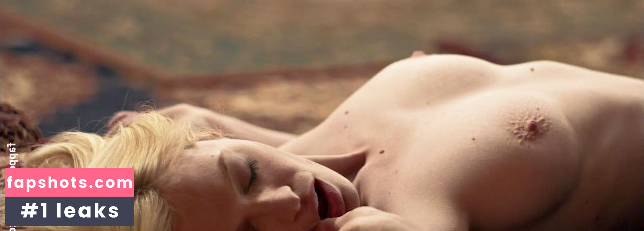 Chloe Farnworth gallery photo #8