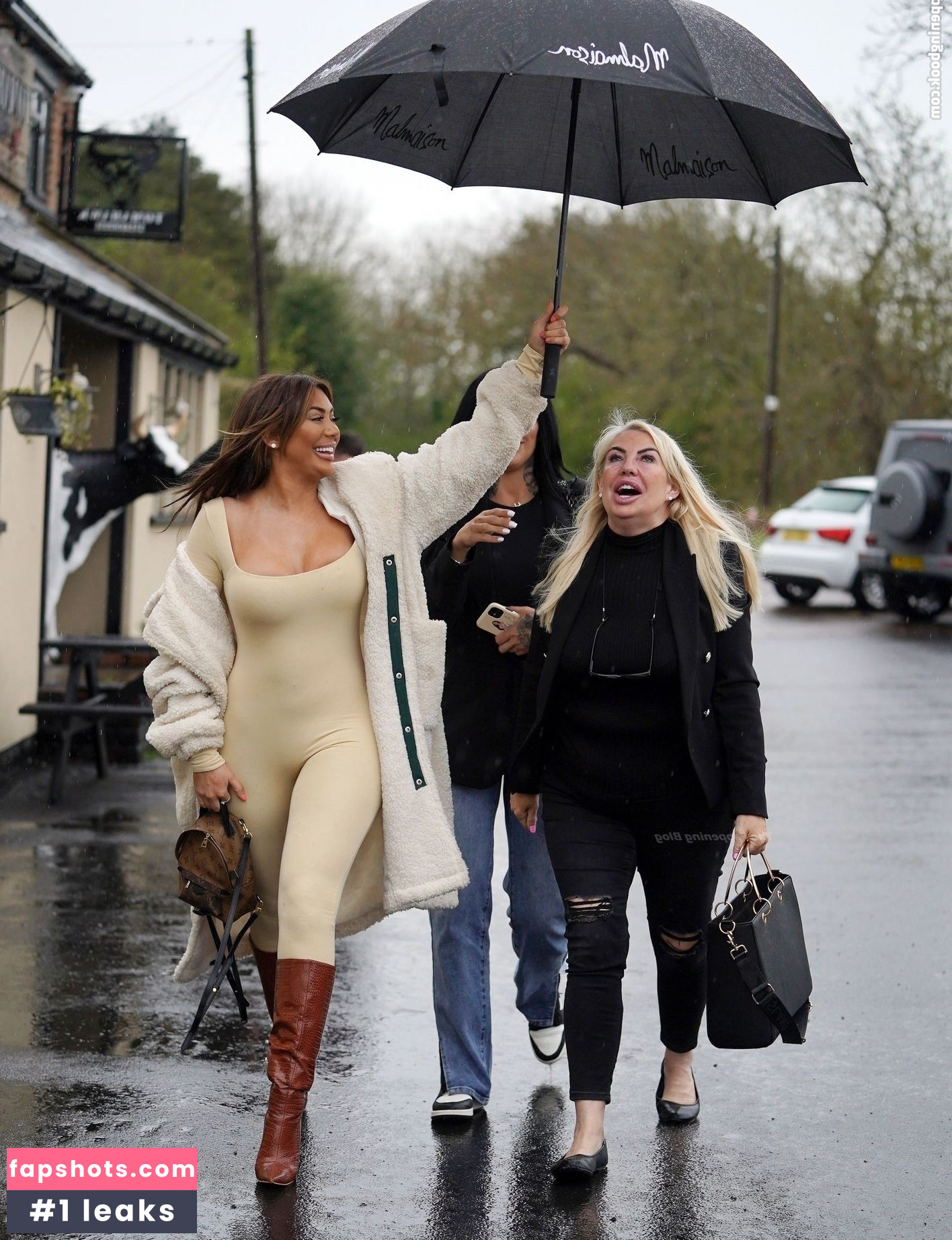 Chloe Ferry gallery photo #281