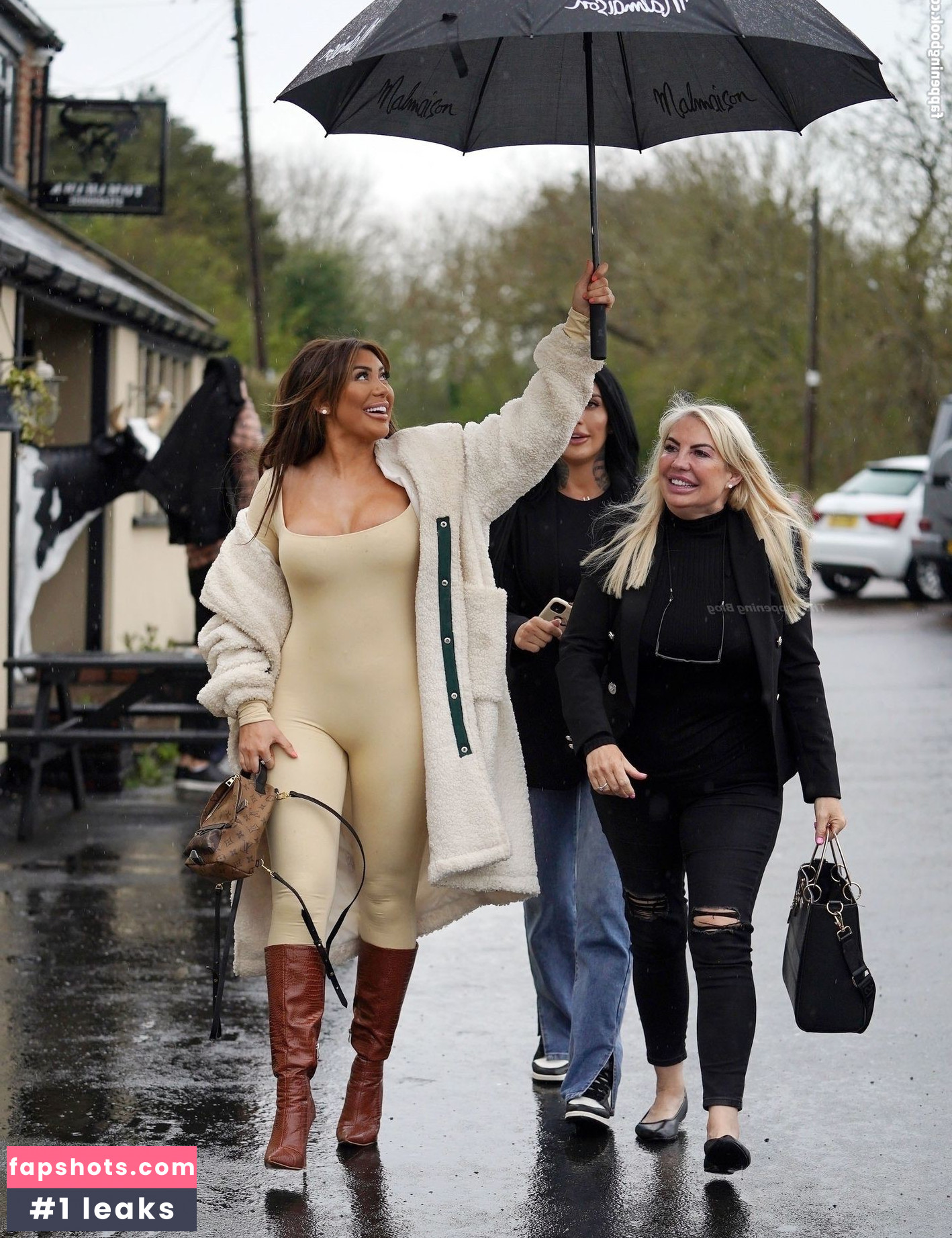 Chloe Ferry gallery photo #282