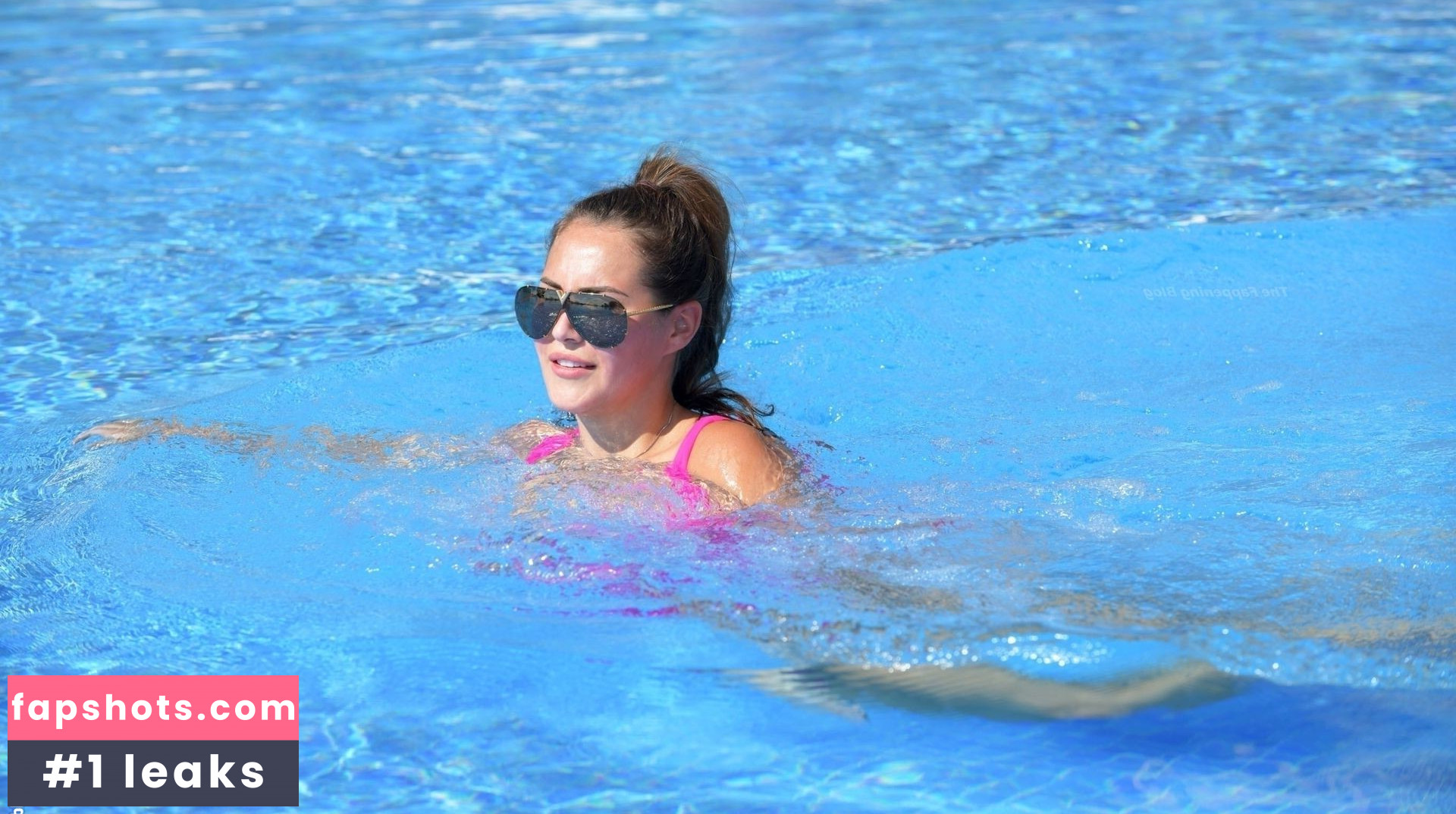 Chloe Goodman gallery photo #20