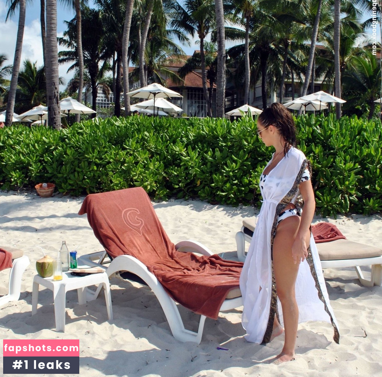 Chloe Goodman gallery photo #298