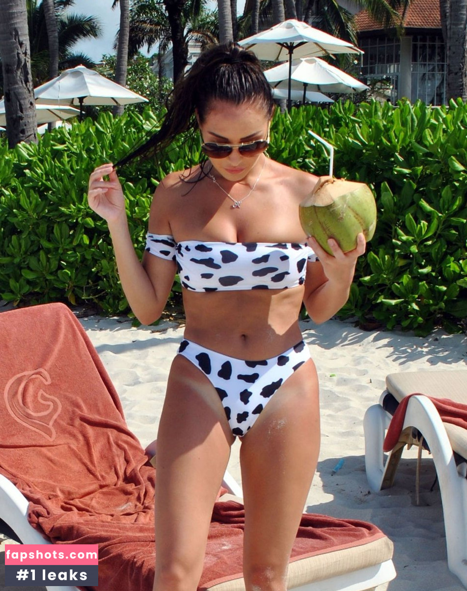 Chloe Goodman gallery photo #304