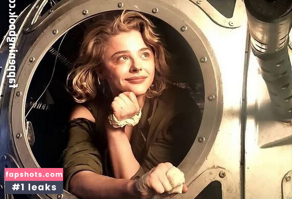 Chloë Grace Moretz gallery photo #117