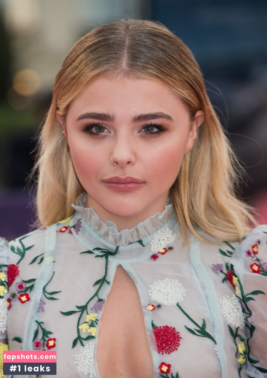 Chloë Grace Moretz gallery photo #1448