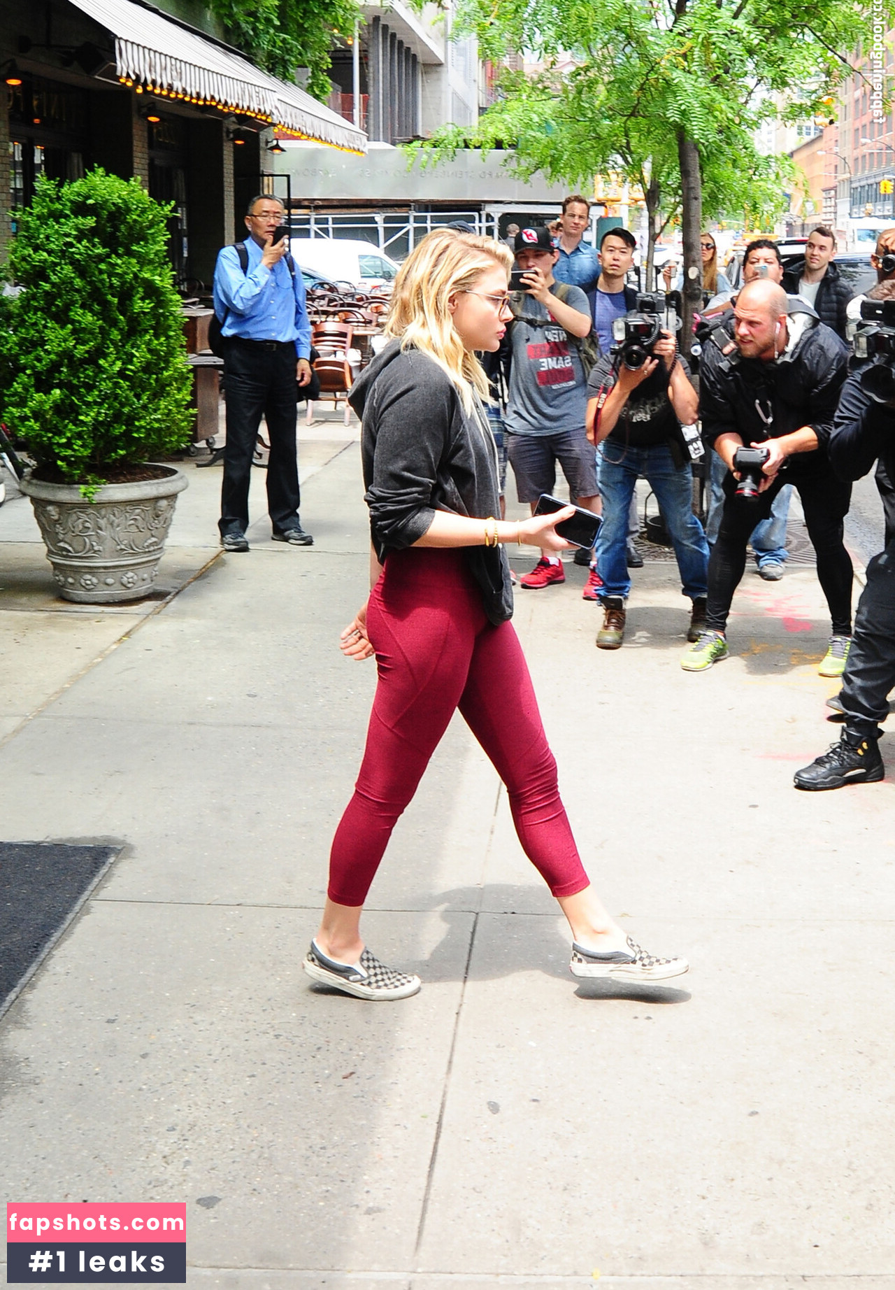 Chloë Grace Moretz gallery photo #153