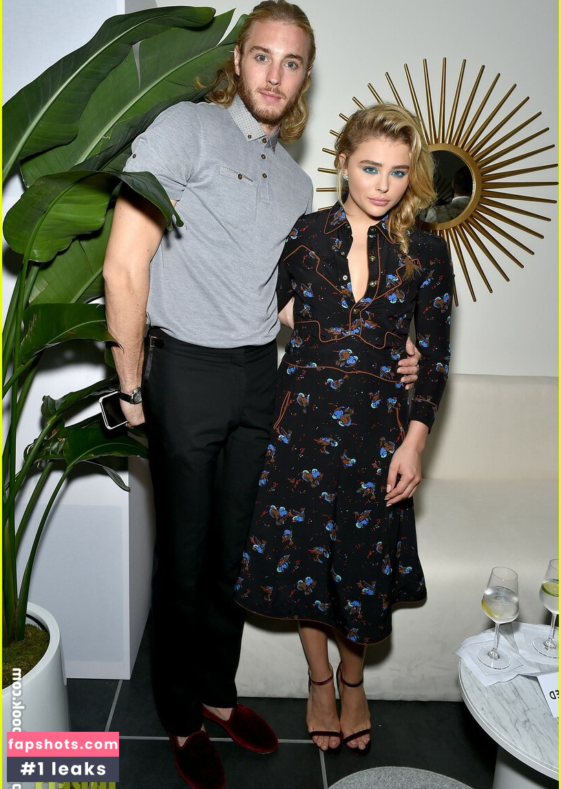 Chloë Grace Moretz gallery photo #201