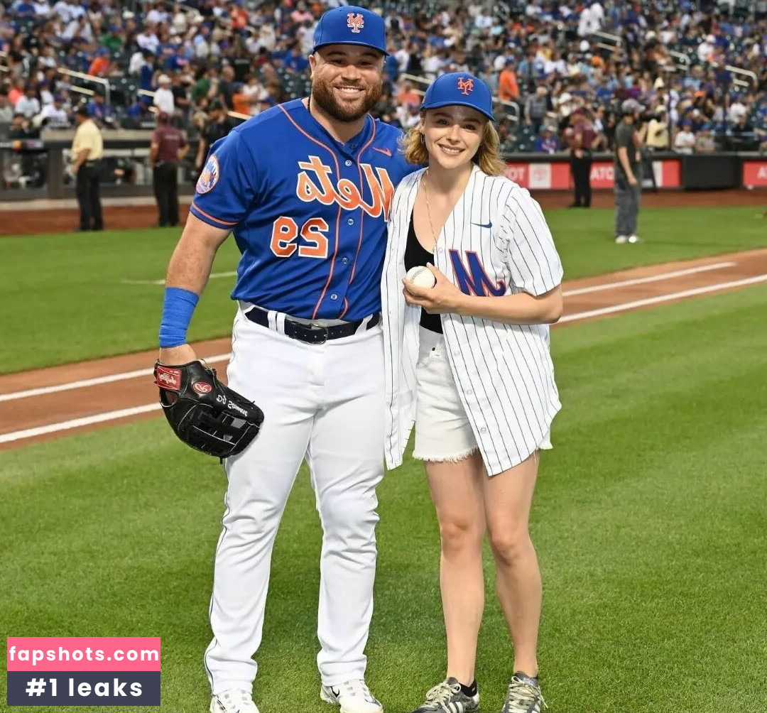 Chloë Grace Moretz gallery photo #258