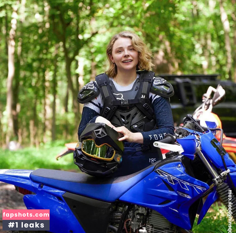 Chloë Grace Moretz gallery photo #260