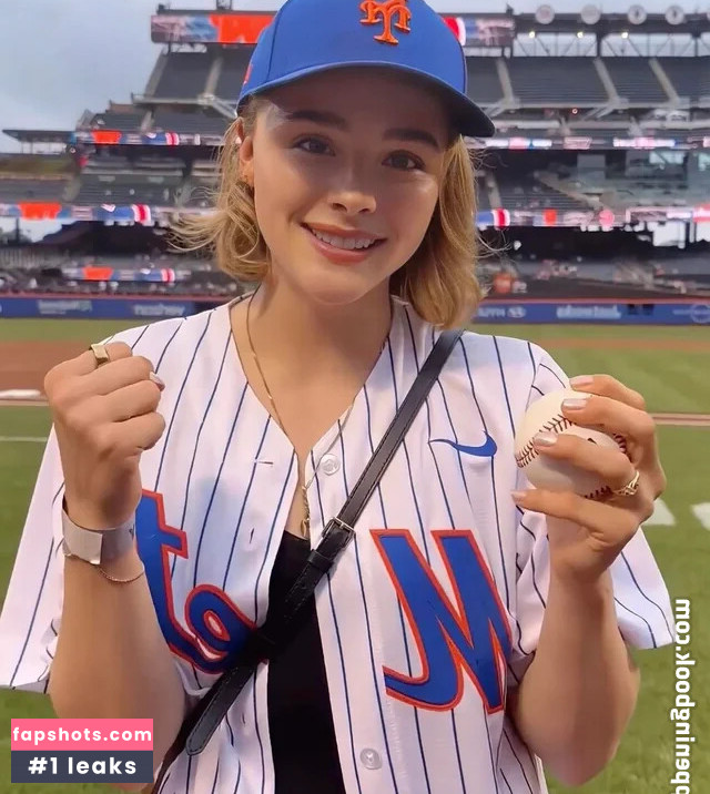 Chloë Grace Moretz gallery photo #281