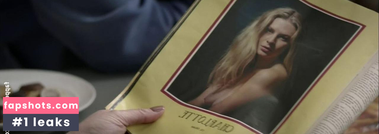 Chloe Hayward gallery photo #2