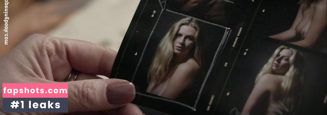 Chloe Hayward gallery photo #8