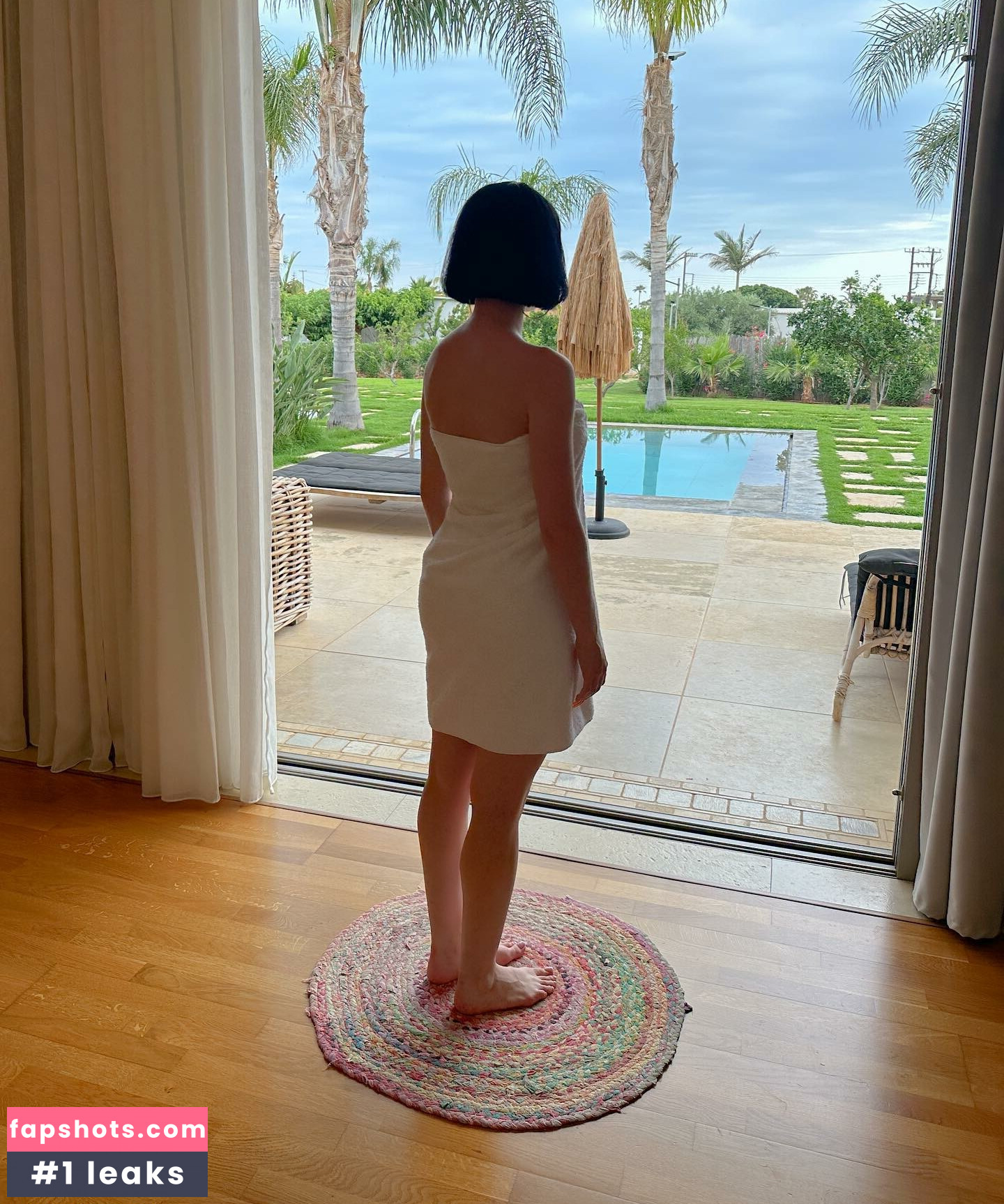 Chloe Hodgson Chloehodgson gallery photo #16