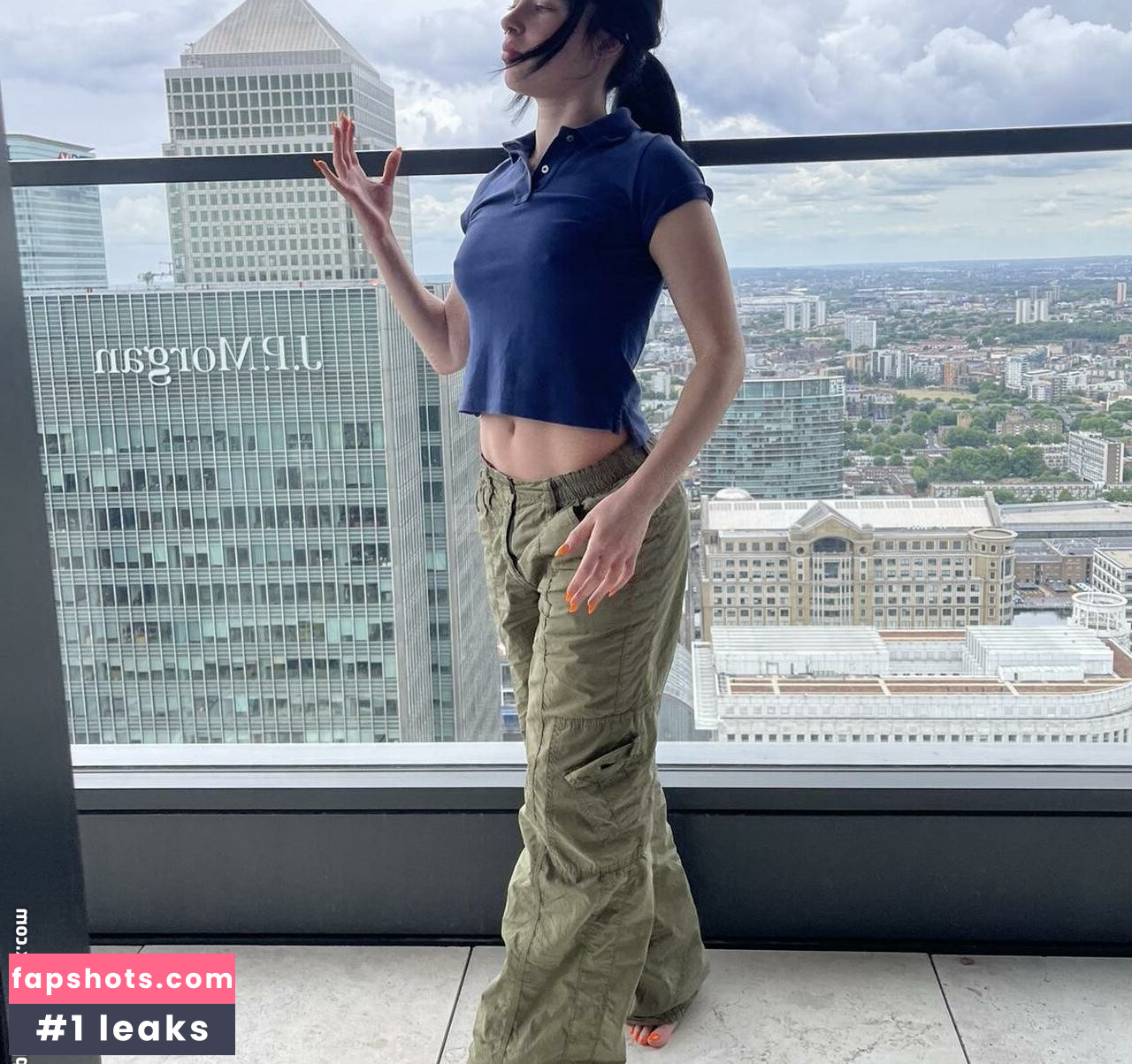 Chloe Hodgson Chloehodgson gallery photo #6