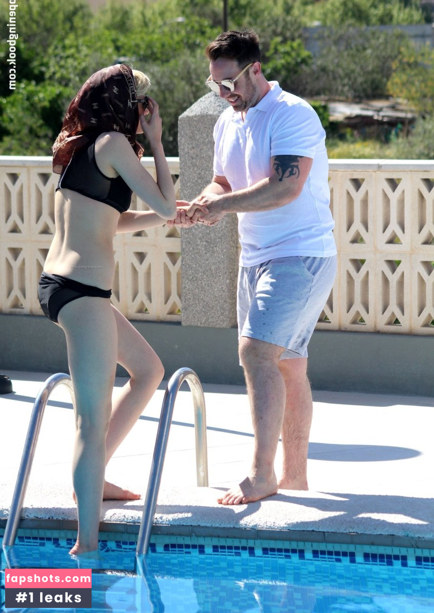 Chloe-Jasmine Whichello gallery photo #31