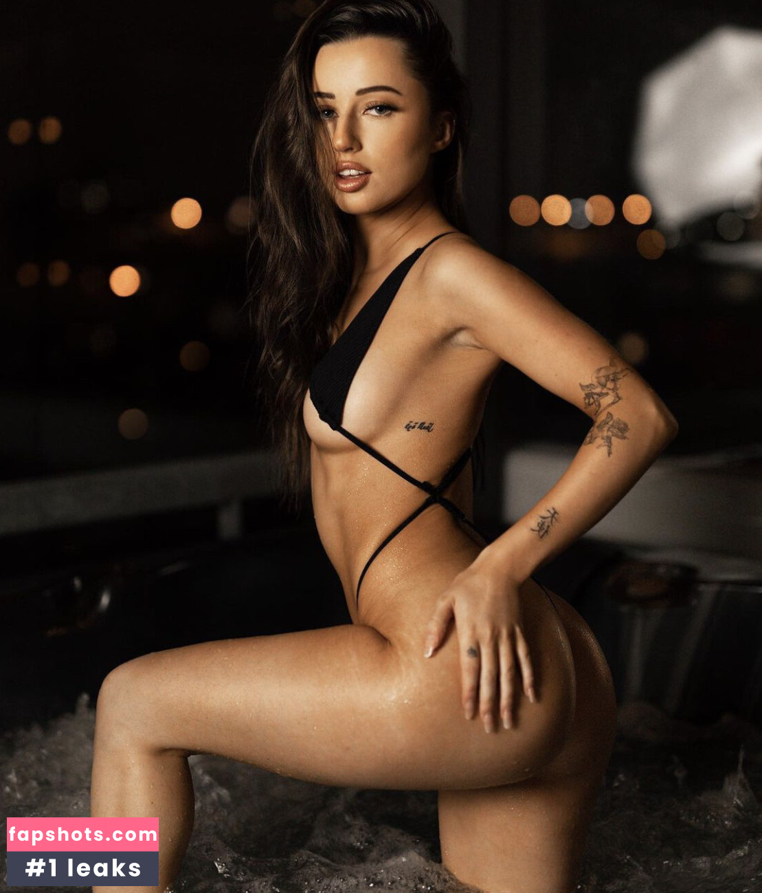 Chloe.jp gallery photo #2