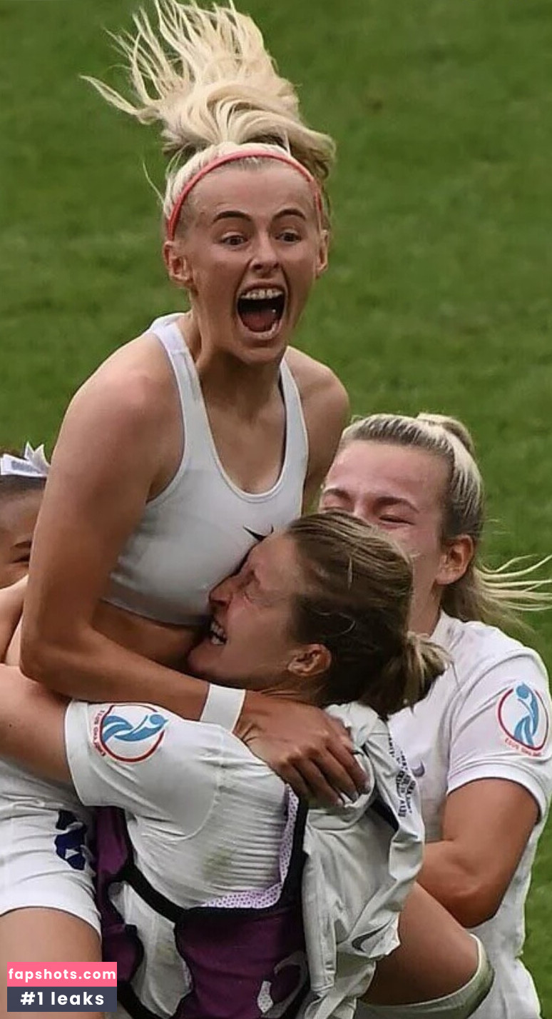 Chloe Kelly Nude Leaks OnlyFans Photos #15 - LeakJerk