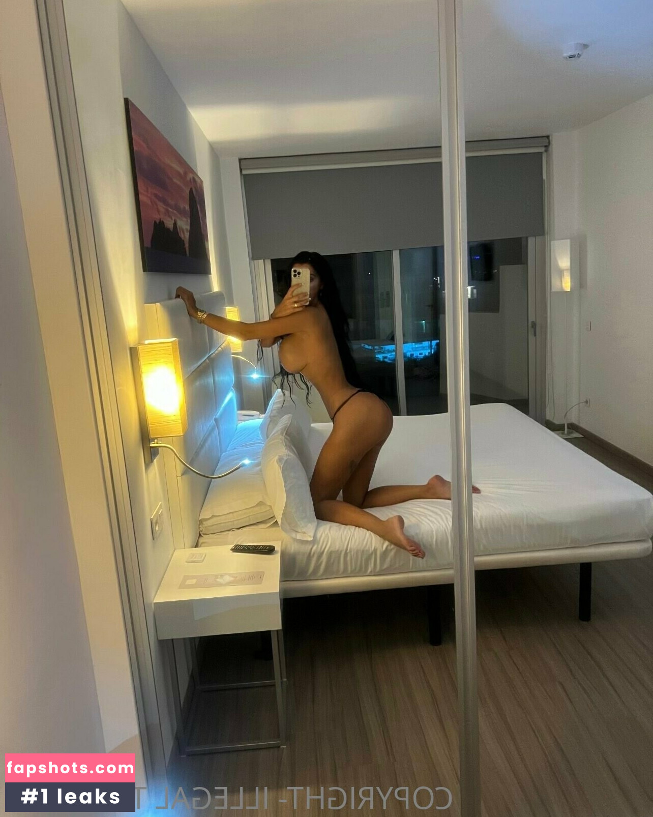 Chloe Khan gallery photo #33