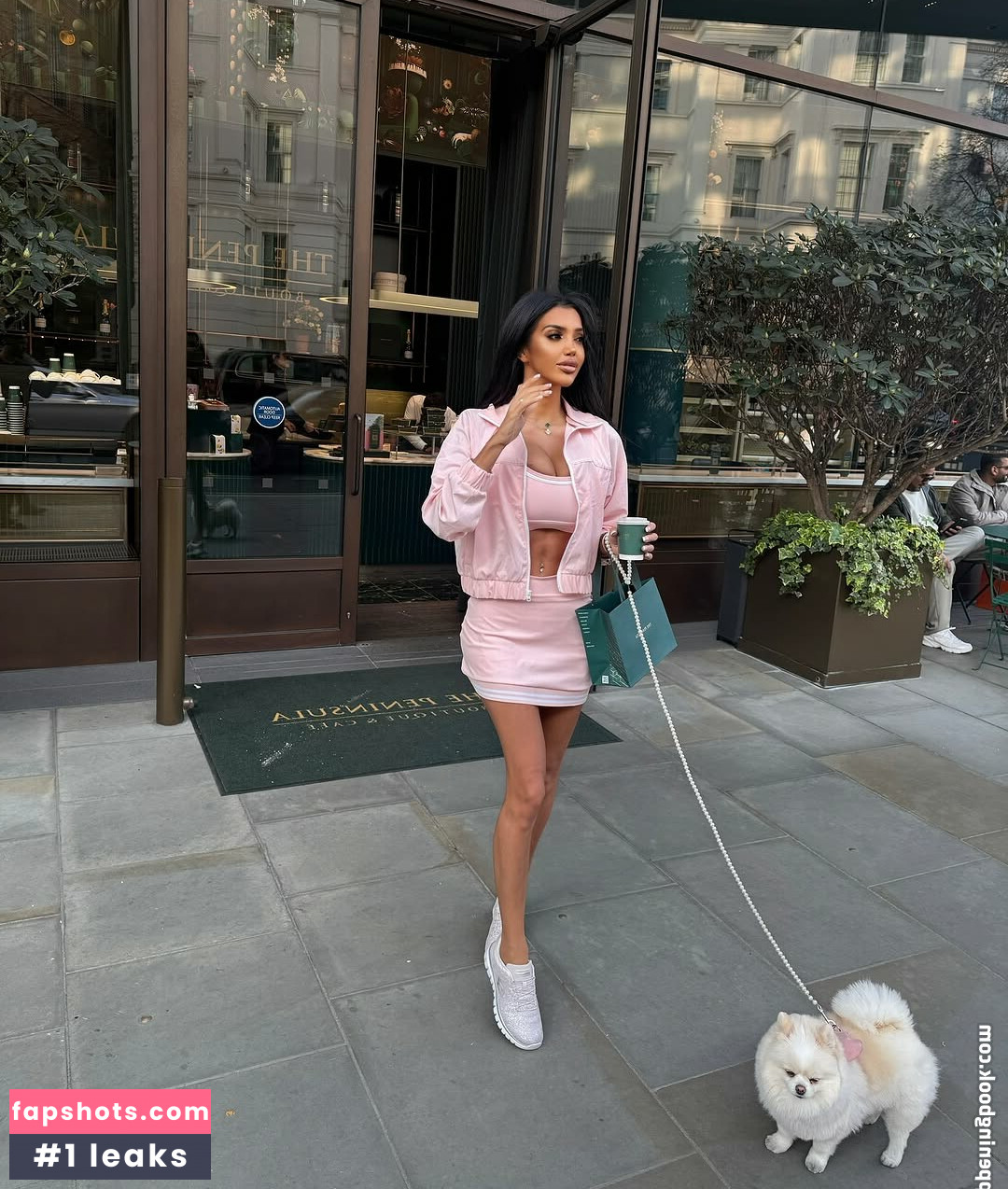 Chloe Khan gallery photo #45