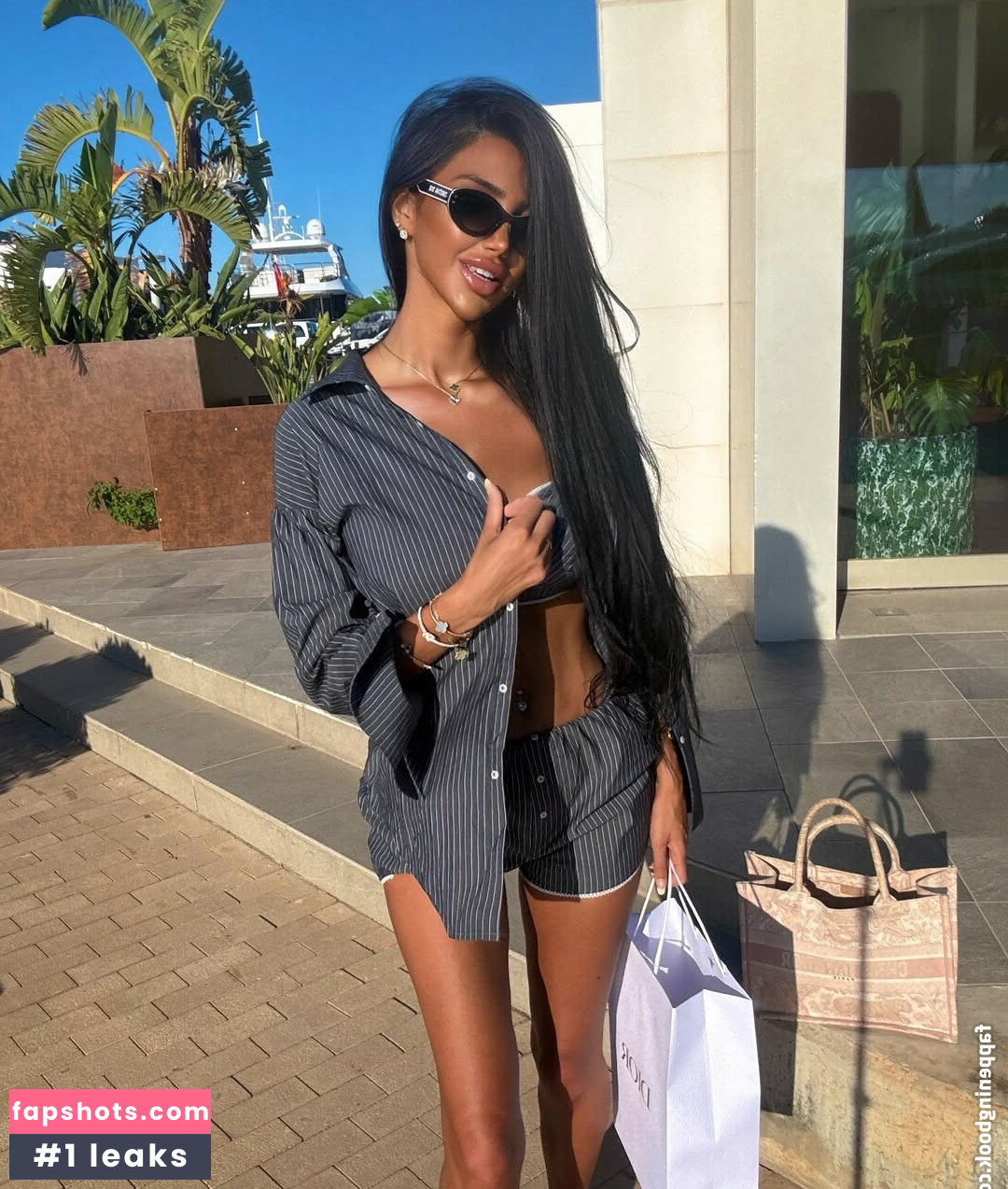 Chloe Khan gallery photo #7