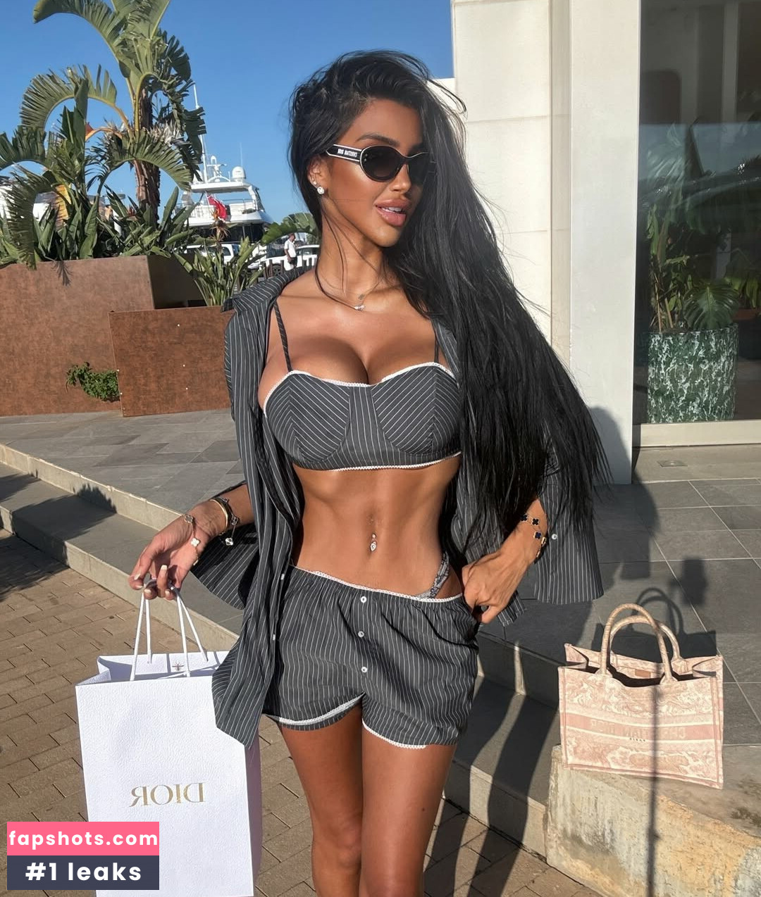 Chloe Khan gallery photo #9