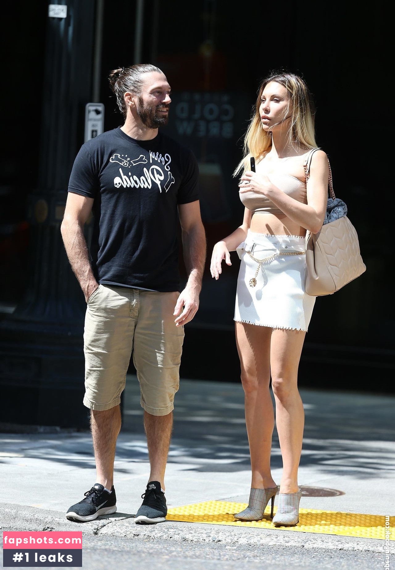 Chloe Lattanzi gallery photo #11