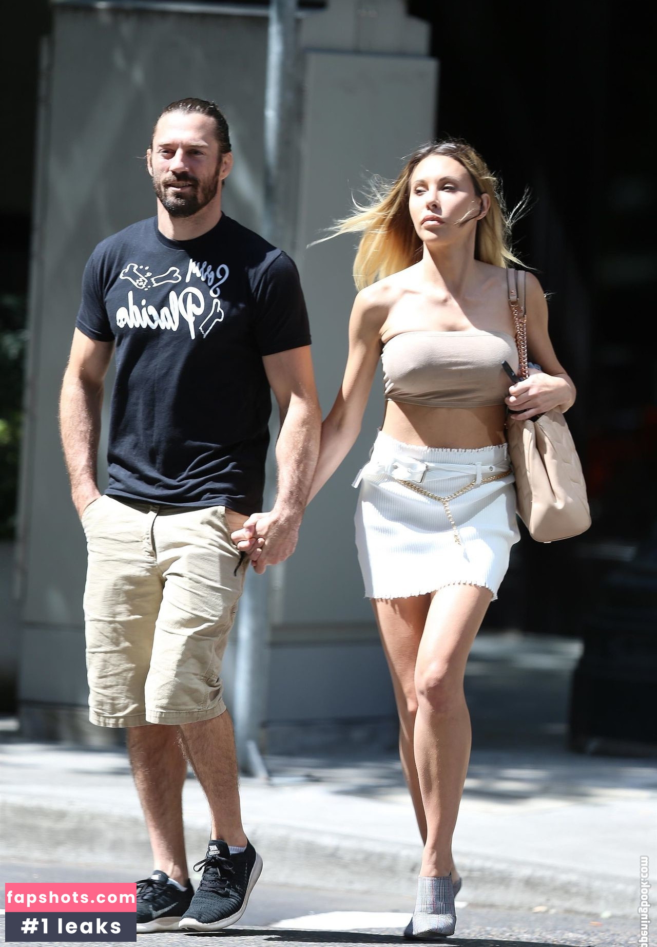 Chloe Lattanzi gallery photo #25