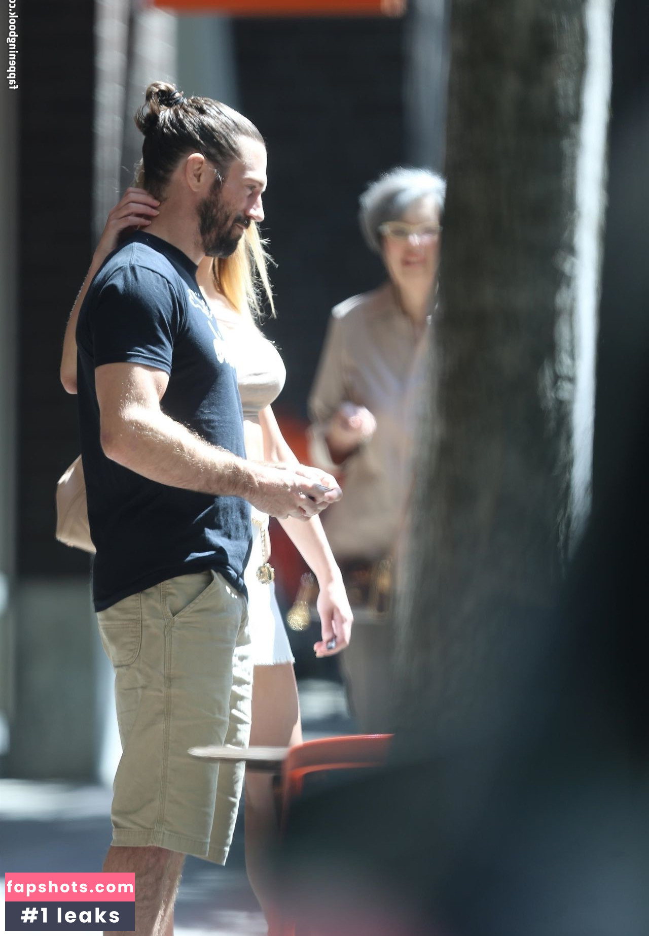 Chloe Lattanzi gallery photo #4