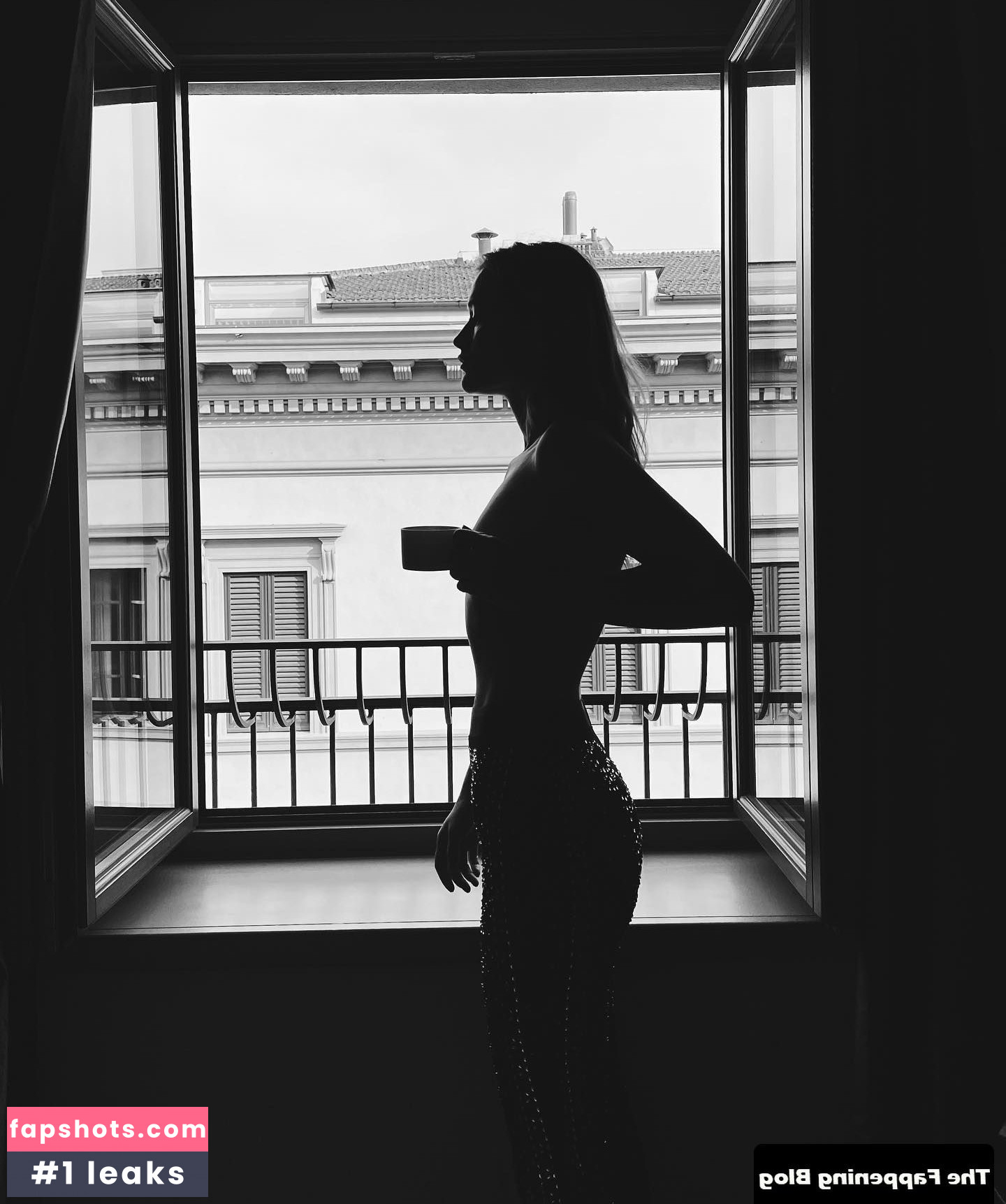 Chloé Lecareux gallery photo #21