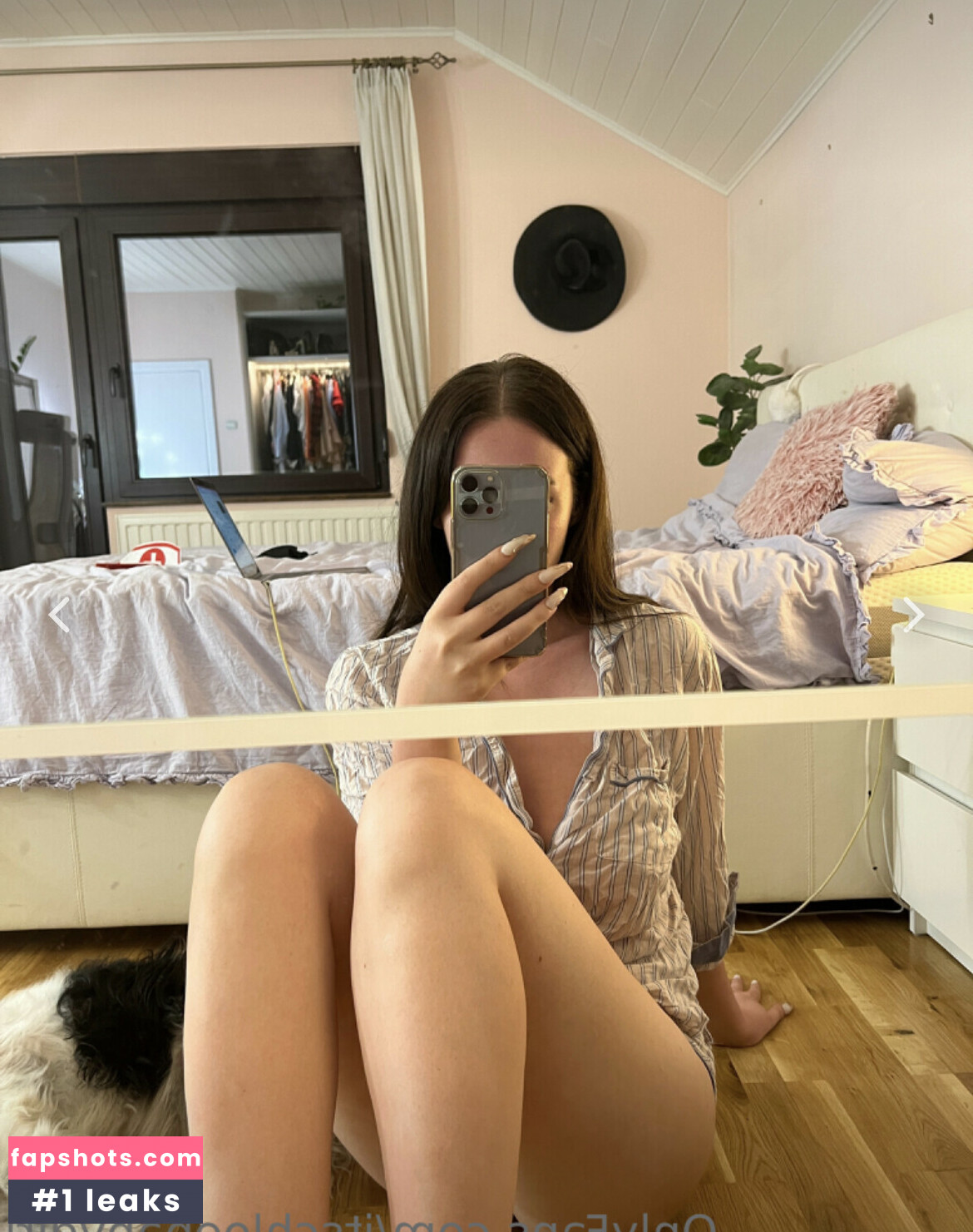 Chloe Lee gallery photo #30