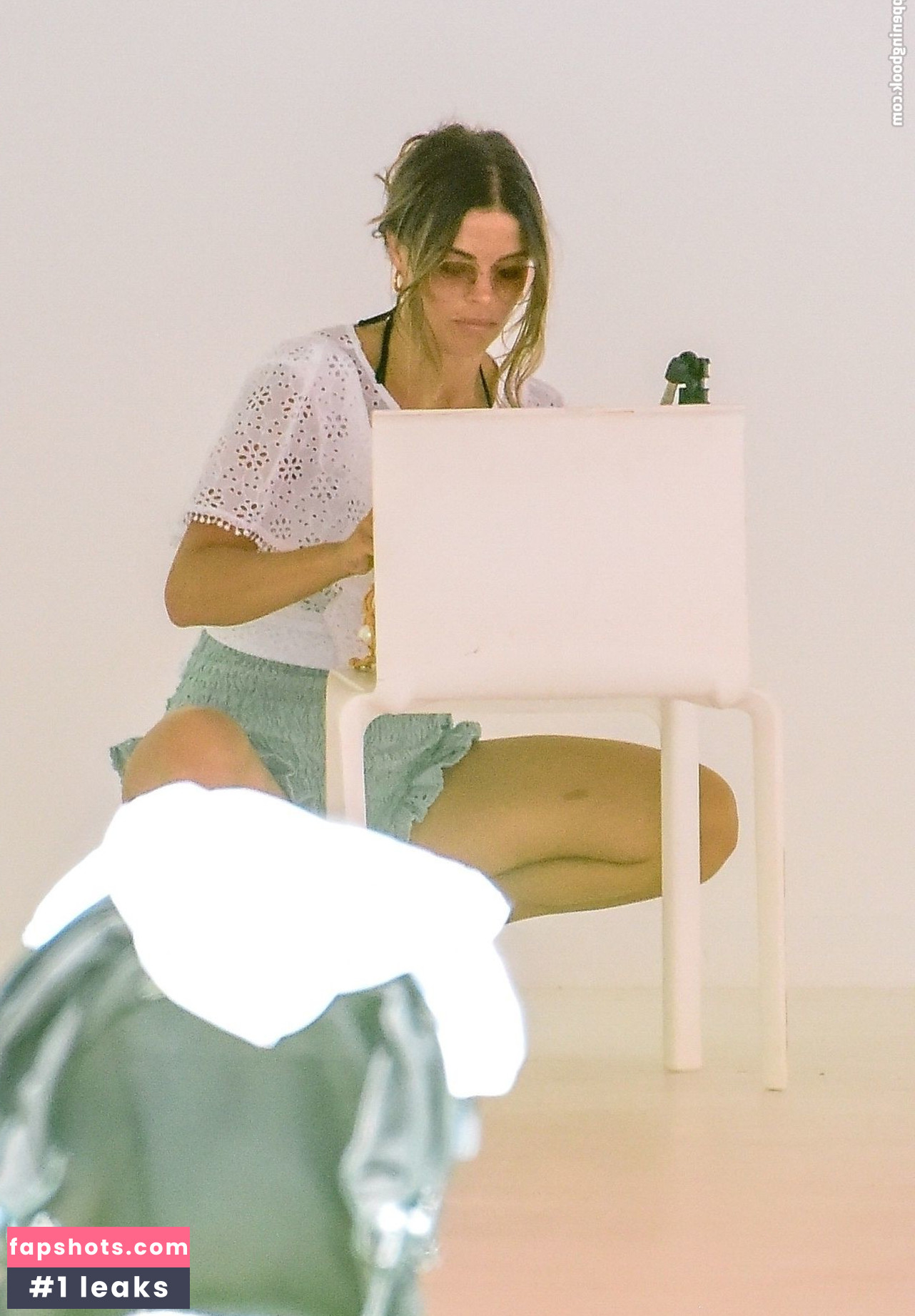 Chloe Lewis gallery photo #36