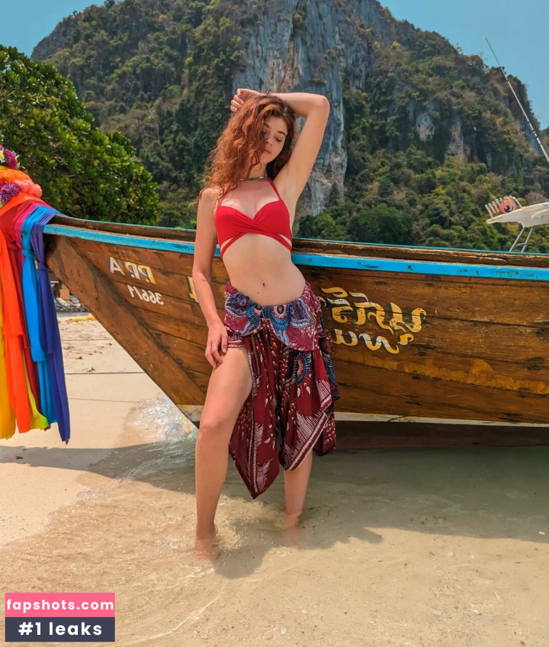 Chloe Lockley gallery photo #25