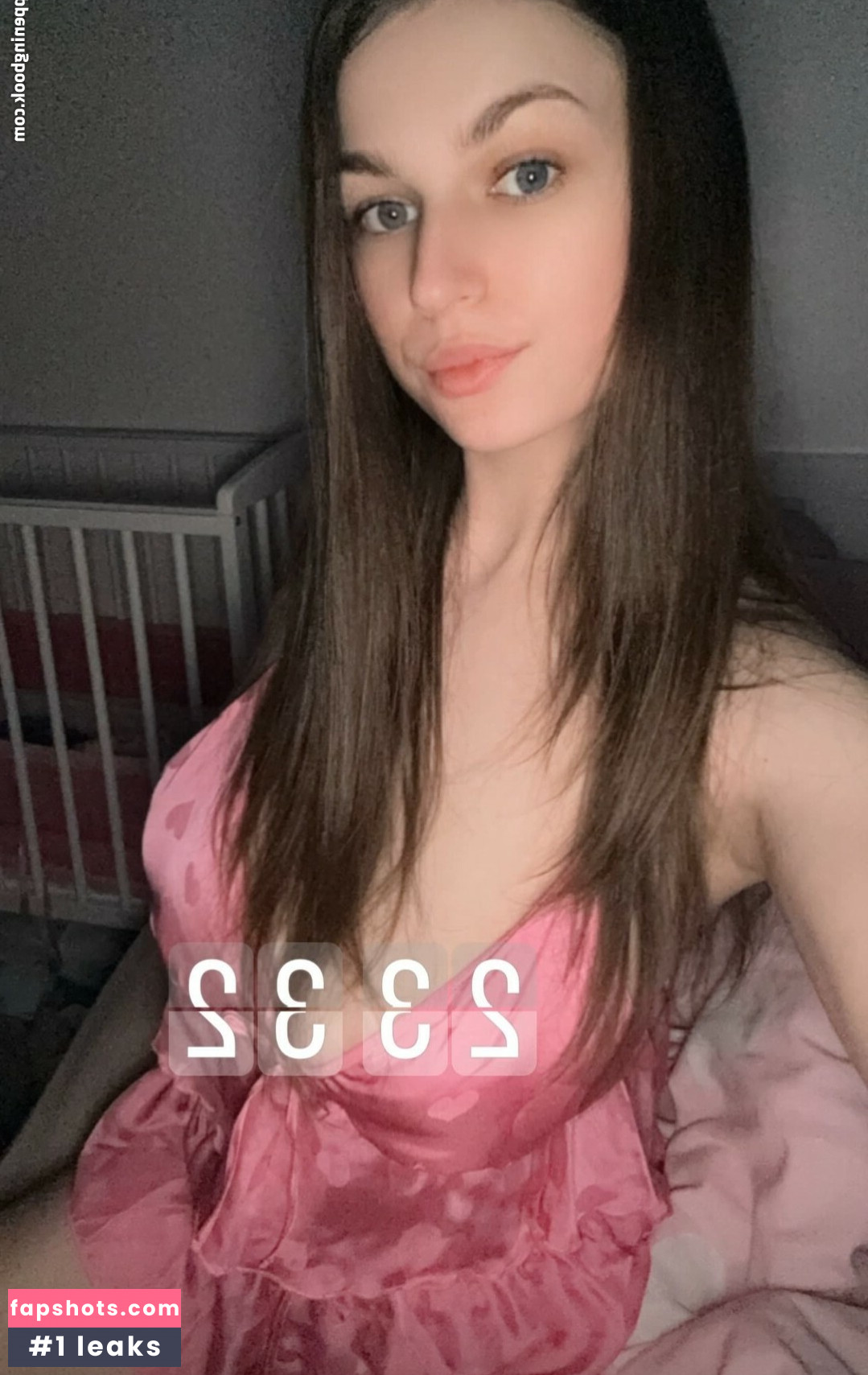 Chloe Louise Thomas gallery photo #28