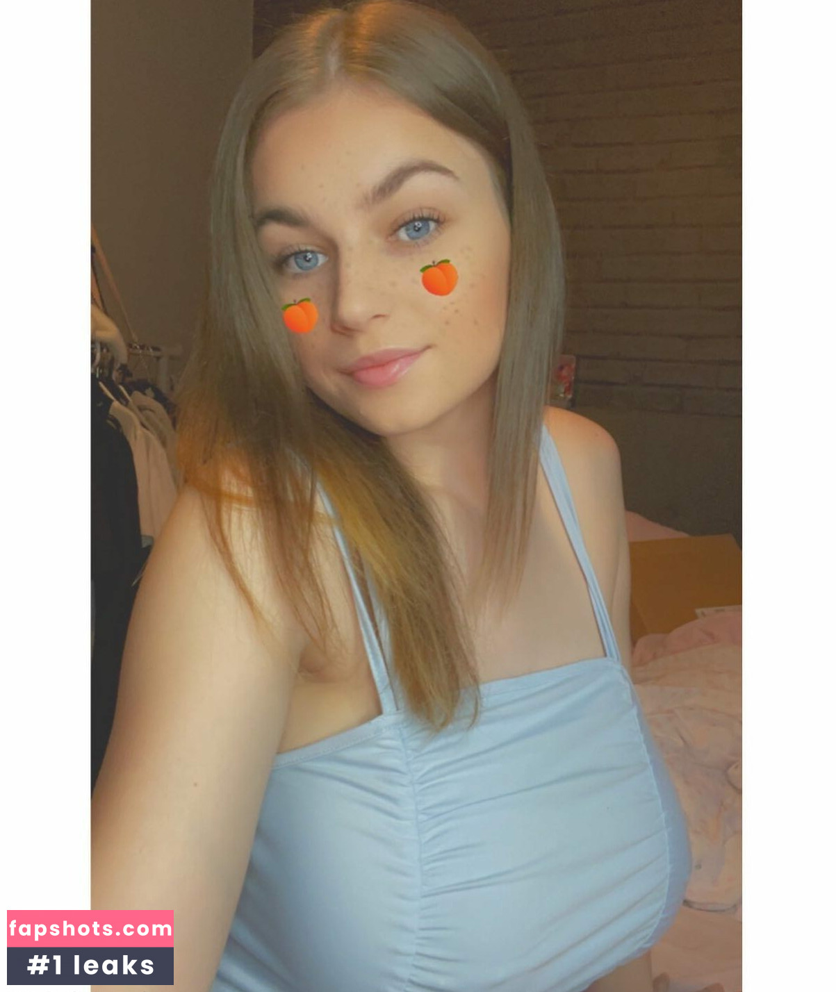 Chloe Louise Thomas gallery photo #35