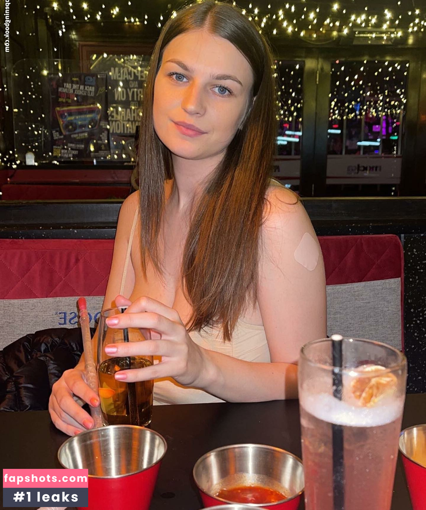 Chloe Louise Thomas gallery photo #39