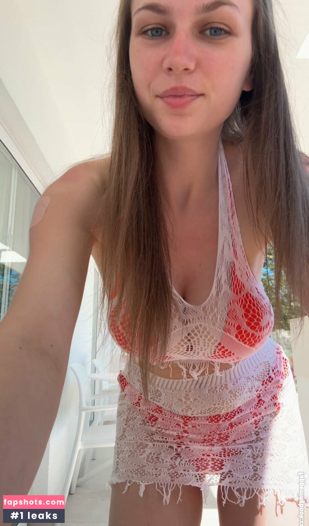 Chloe Louise Thomas gallery photo #10