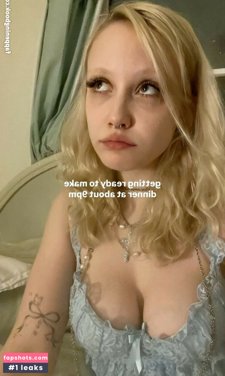 Chloe Moriondo gallery photo #14