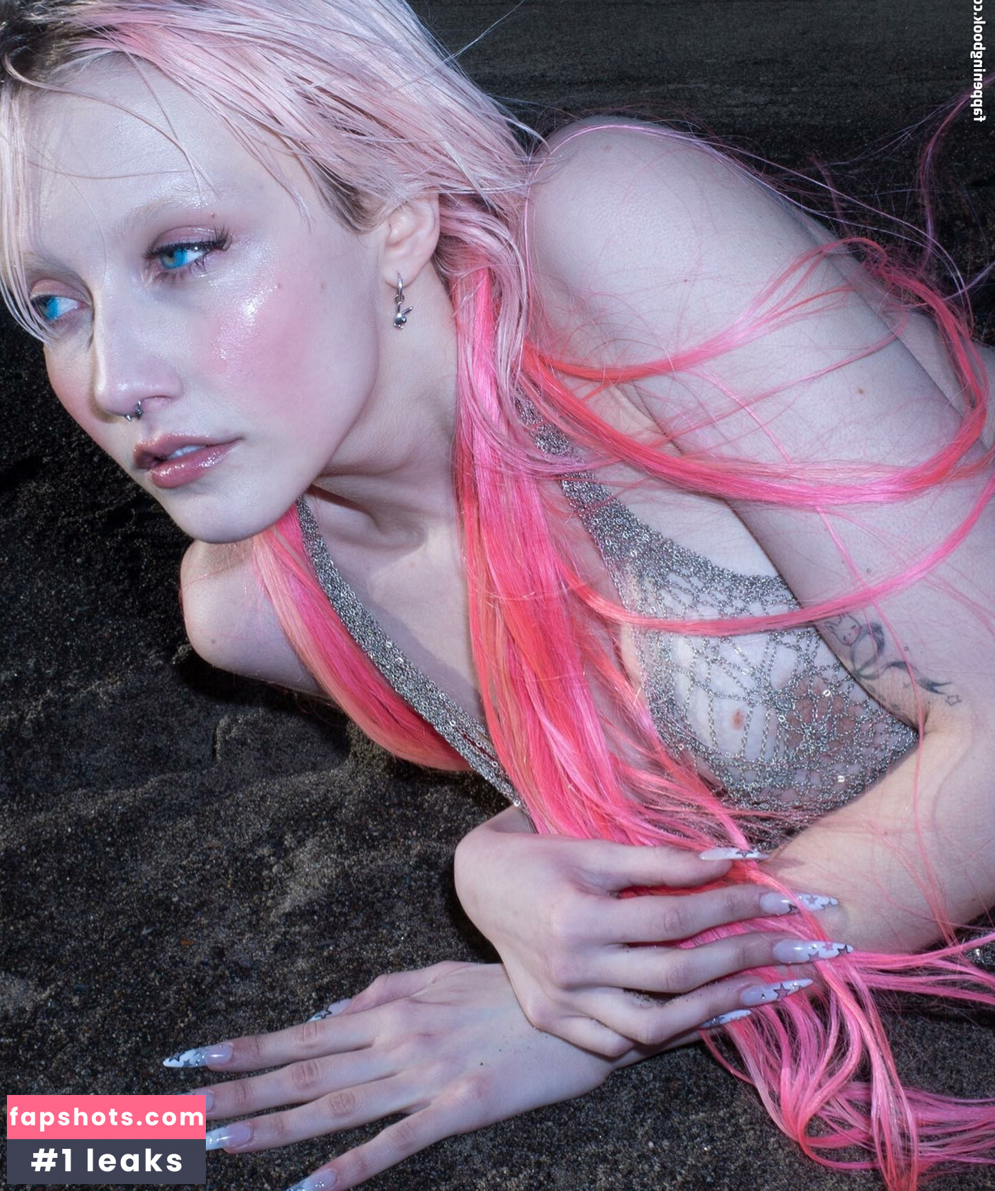 Chloe Moriondo gallery photo #28