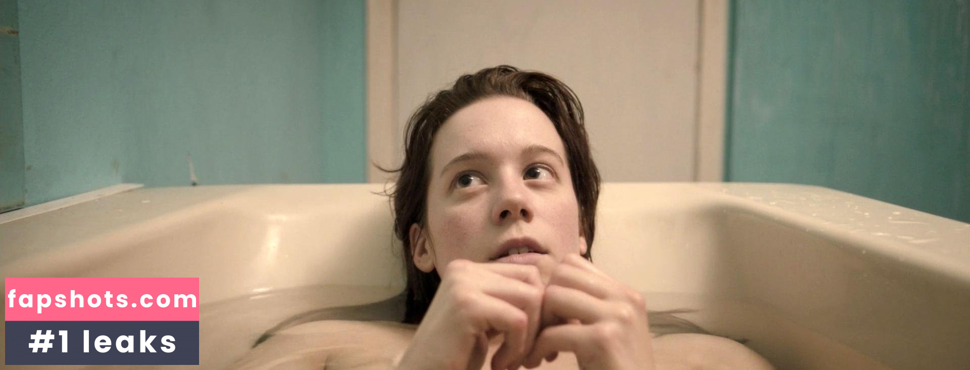 Chloe Pirrie gallery photo #2