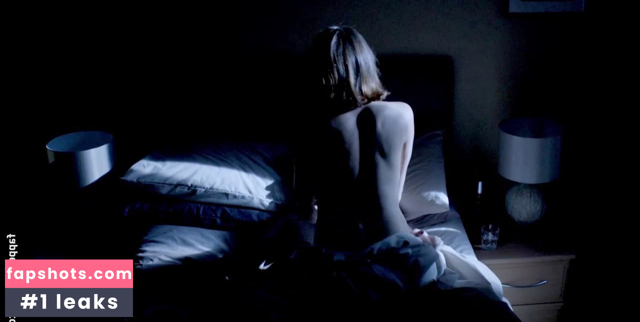 Chloe Pirrie gallery photo #8